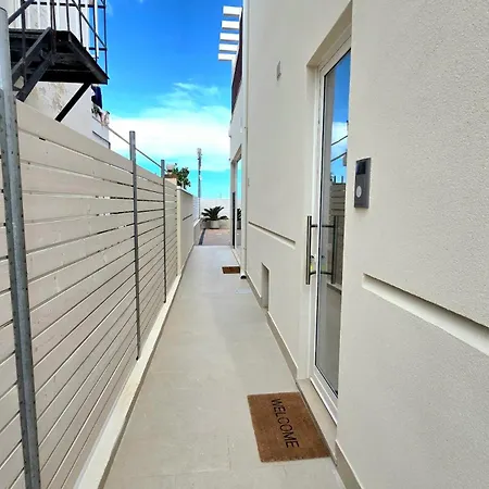 아파트 Torre Del Mediterraneo *