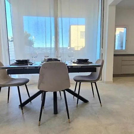 Torre Del Mediterraneo 아파트 *