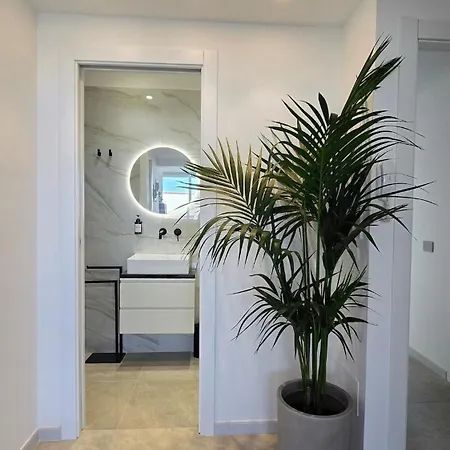 Torre Del Mediterraneo 아파트 *