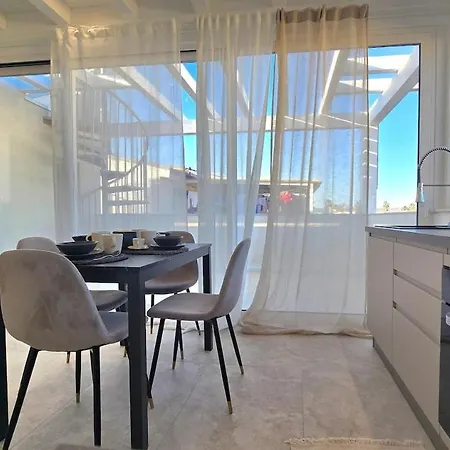 Torre Del Mediterraneo 산타 마리아 델 포칼로