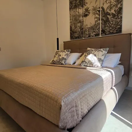 Torre Del Mediterraneo 아파트