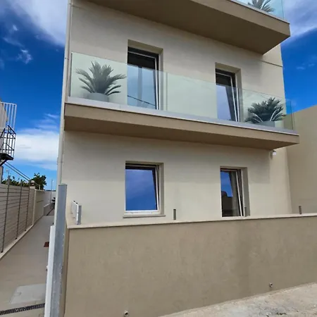 Torre Del Mediterraneo 아파트